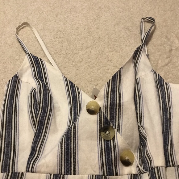 MID LENGTH BUTTON UP DRESS - Picture 2 of 4